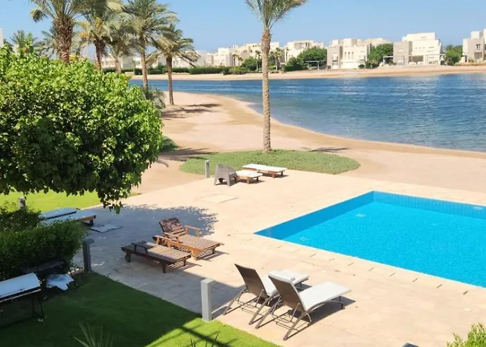 Nayah Stays, Joubal Lagoons Terrace Daire