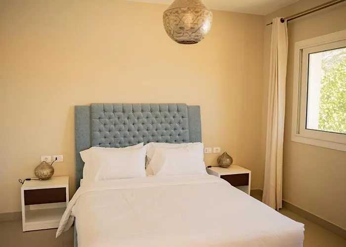 Nayah Stays, Joubal Lagoons Terrace *