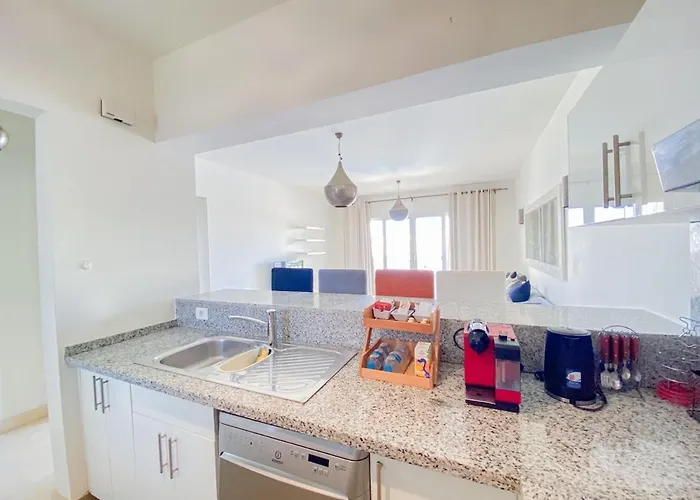 Daire Nayah Stays, Joubal Lagoons Terrace *