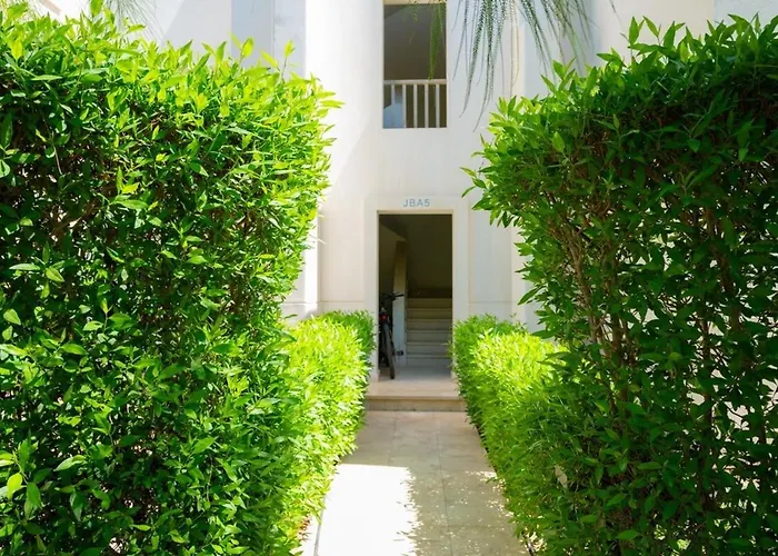 Nayah Stays, Joubal Lagoons Terrace