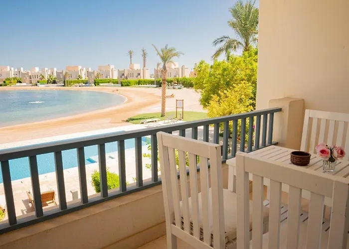 Daire Nayah Stays, Joubal Lagoons Terrace *